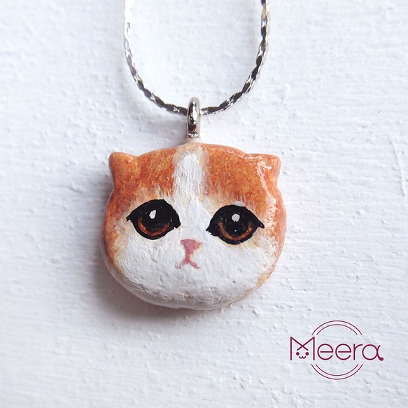 【Meera手作】橘子色蘇格蘭摺耳貓項鍊 第1張的照片