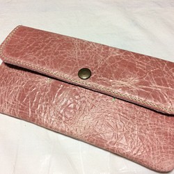 【送料無料可】牛革軽量薄型絞りオイル加工長財布 桜ピンク色 1枚目の画像