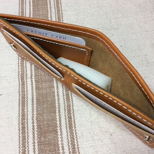 牛革イタリアンレザーシンプル薄型コンパクト折り財布 キャメル ミニ 