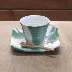 ◆カップ＆ソーサー・白釉ベース緑釉がけ◆ 1枚目の画像