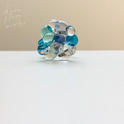 ガラスのリング　バブルデザイン　ブルーミックス　アレルギー対応サージカルステレスリング　シルバー 1枚目の画像
