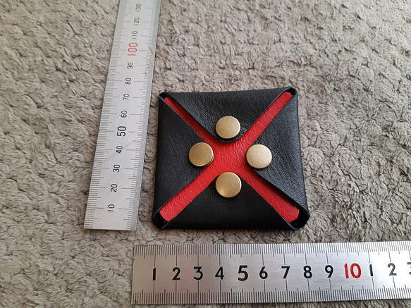 革製　手のひらサイズコインケース(黒赤) 1枚目の画像