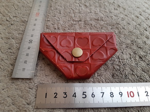 革製　ハート柄手のひらサイズコインケース(赤) 1枚目の画像