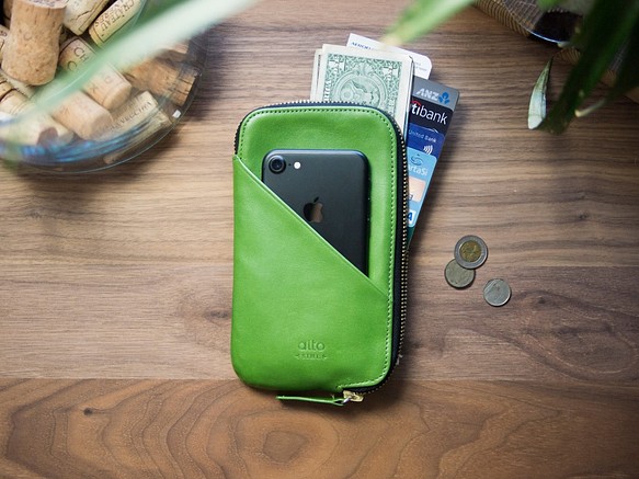alto 皮革手機收納包 - 萊姆綠 皮革保護套 護照夾 手拿包 第1張的照片