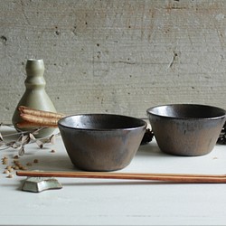 小鉢　フリーカップ　アンティークゴールドと焦茶　金属のような風合い　陶器 1枚目の画像