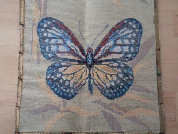 ロシアのゴブラン織り　プチゴブラン　蝶々３ 1枚目の画像