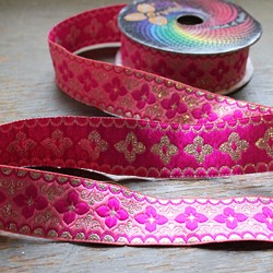 インドのリボンテープ：花 ピンク（IRL56p） 1枚目の画像