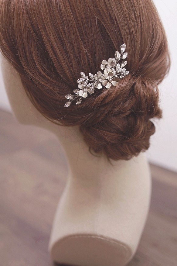 Bridal Headpiece, Rhinestone Haircomb, Flower headpiece,婚紗頭飾 第1張的照片
