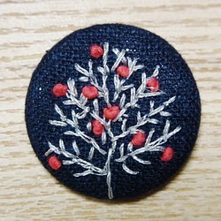手刺繍ブローチ「ツリー」クリスマスシリーズ 1枚目の画像