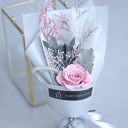 柔情之愛永生花不凋花玫瑰花束含外盒包裝 第1張的照片