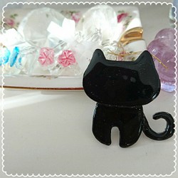 黒ネコのブローチ 1枚目の画像