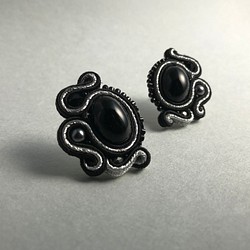 《受注生産》黒×シルバー×黒ピアス　Feminine Earrings　イヤリング、金属アレルギー対応 1枚目の画像