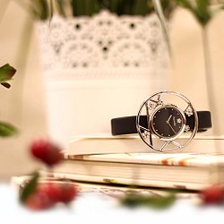 《INGENUITY經典百搭多變款》銀框黑面-精典黑皮帶 - 人氣手工錶 第1張的照片