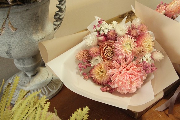 粉紅蜜糖 給情人的花束 乾燥花束 第1張的照片