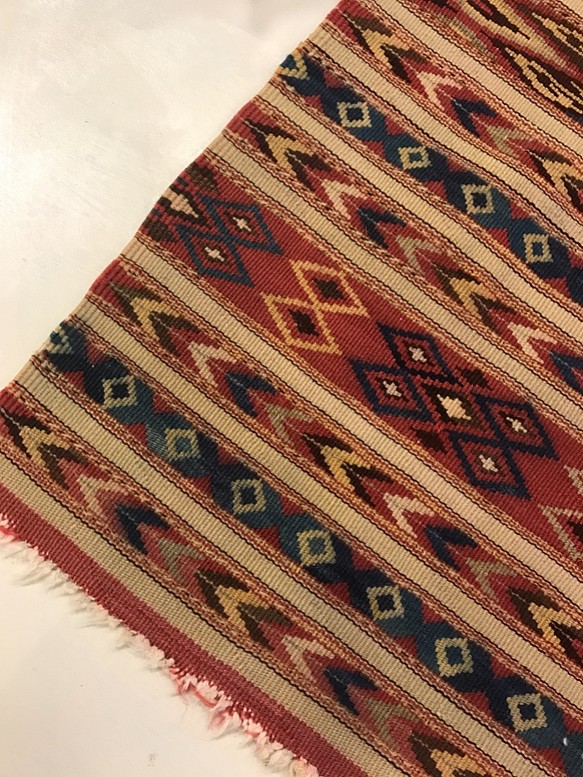 手織りの温もりを.. ターキッシュ キリム インテリア ほぼ正方形 kilim