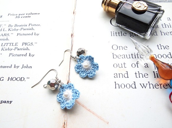 法式淺藍配白色蕾絲線人手編織花系耳環 BE018 第1張的照片