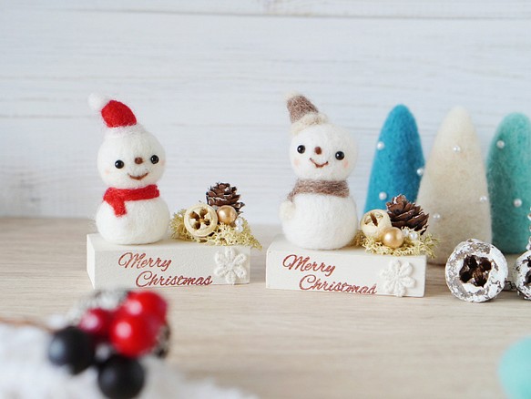 雪だるまさんのクリスマスナチュラル雑貨✾お色をお選びください♪羊毛フェルト 1枚目の画像