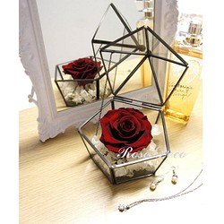 《訂製品》 五角形玻璃珠寶盒   深紅色  不凋玫瑰花 第1張的照片