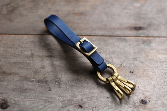 靛藍染色皮革[migaki]黃銅金屬配件鑰匙扣 第1張的照片