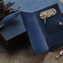 靛藍染色皮革[migaki]磁鐵可拆卸鑰匙包 第1張的照片