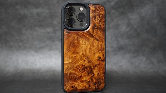 iPhone 系列 北越肖楠木瘤 原木防摔木殼 第4張的照片