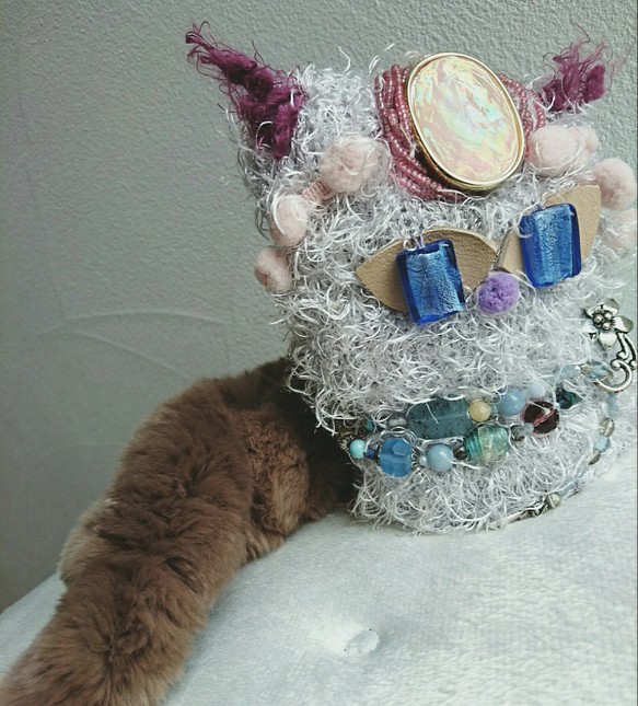 オーロラピンク ビーズで飾ったシルバーさん☆ 1枚目の画像