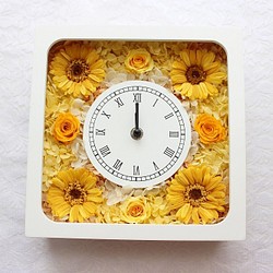 【1点限定品】お花たっぷりな花時計・イエロー・お誕生日や記念日に。 1枚目の画像