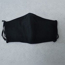 大きめ ダブルガーゼの立体マスク(黒) 1枚目の画像