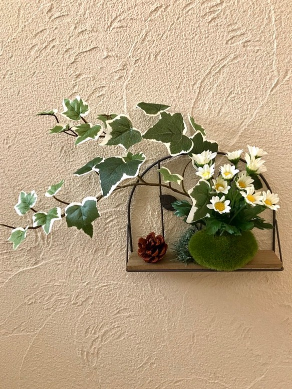 ふんわり野の花壁飾り(フェイクグリーン) 1枚目の画像