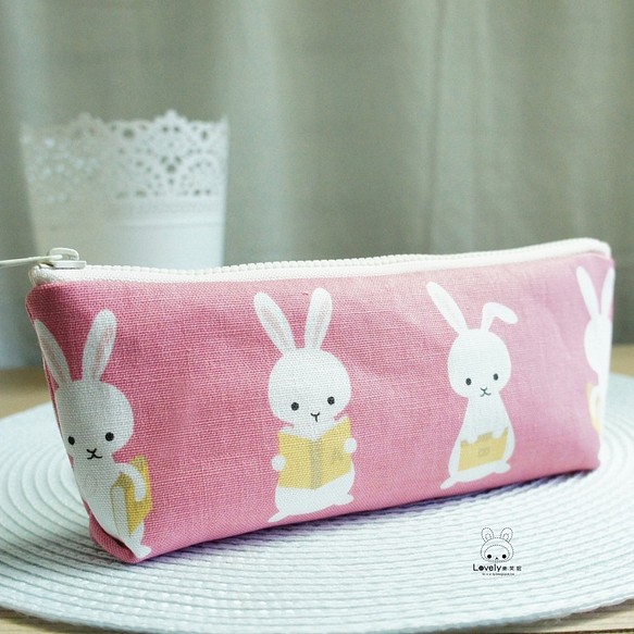 Lovely樂芙妮【日本布訂製】小兔子讀書筆袋、工具袋、粉 第1張的照片