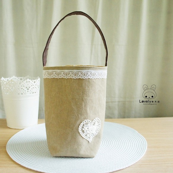 Lovely【石洗帆布】雜貨風愛心蕾絲花片水壺袋、灰駝 第1張的照片