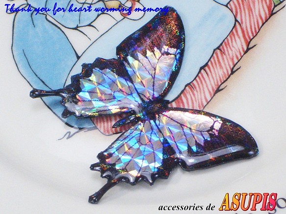 春待ちシルバーホログラム蝶のブローチ(br2-s) 1枚目の画像