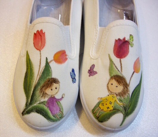 ラブリー手描き子供用の靴は、甘い娘シリーズをカスタマイズすることができます 1枚目の画像