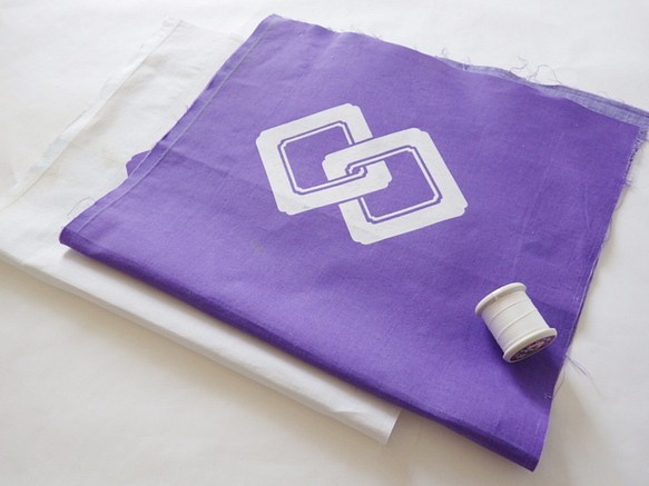 紫×白の組合菱はぎれ（２枚セット） 1枚目の画像