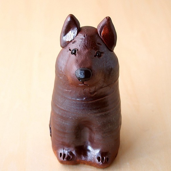陶置物　犬の土鈴（鉄釉） 1枚目の画像