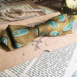Papa's Bow Tie- 古董布花領帶改製手工領結-四月物語 第1張的照片