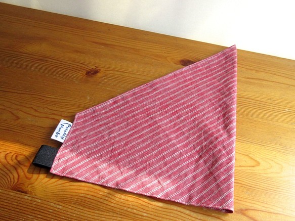【送料無料】自分でかぶりやすい子供用三角巾 赤リネン 1枚目の画像