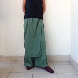 鼠尾草綠/裹裙式褲子 第1張的照片