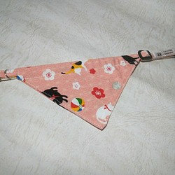 小號 - 手工製作的寵物三角巾，狗圍巾，貓領巾，寵物飾品 第1張的照片
