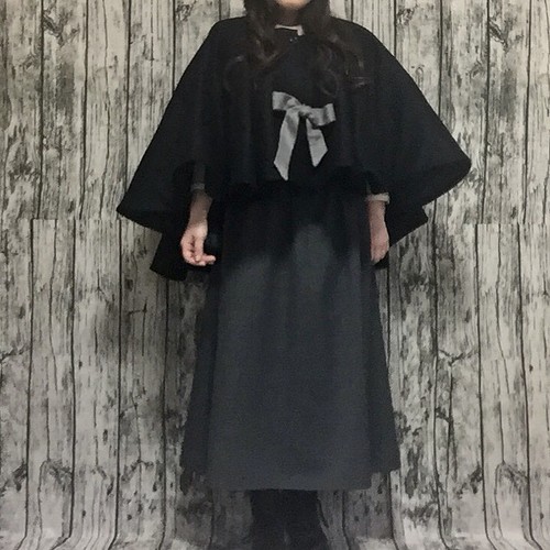 ショート丈ウール混紡ケープコート (ブラック) コート・ジャケット 