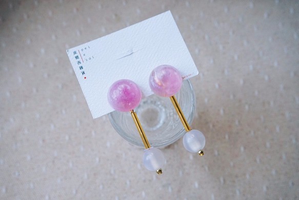 皮爾西雑貨 ピアス － 春天 透明感の淡紫半球珠 耳釘 耳環 耳夾 第1張的照片