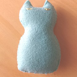 NAZONEKO  無表情なネコ　No.12 明るめブルー（小）置物 1枚目の画像
