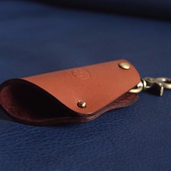 【 艸一田人 】手工真皮鑰匙包設計款｜鑰匙圈｜配件 第1張的照片