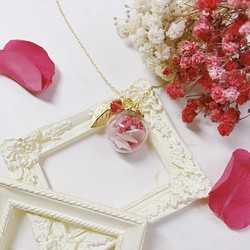 花之穹頂 玻璃花球綴施華洛世奇水晶項鍊   粉紅色系 第1張的照片