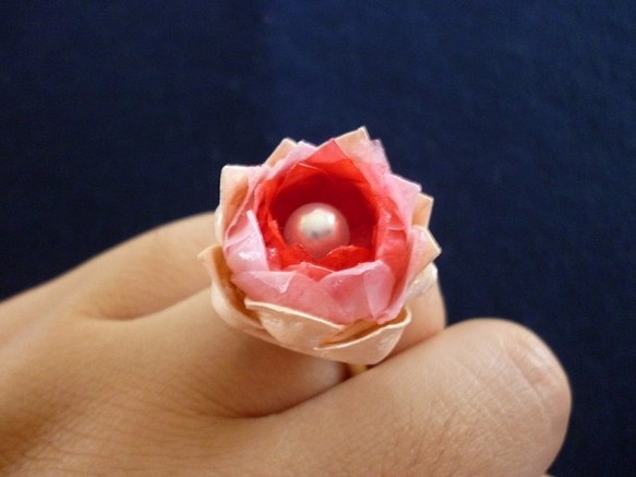 和紙で作った桜カラーのおりがみ花リング/指輪 指輪・リング oriori