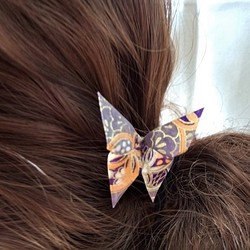 手染め友禅和紙使用　おりがみかんざし　髪飾り　紫の蝶 1枚目の画像