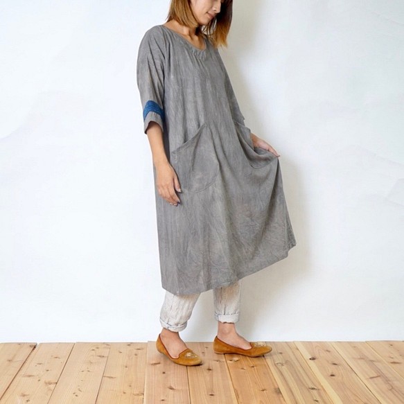 四分之三的袖子連衣裙亞麻圖案線/淺灰色/ Mikawa紡織品 第1張的照片