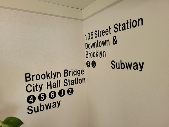 ニューヨーク地下鉄サイン2枚セット 1枚目の画像