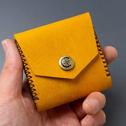 Square Coin Case [YELLOW] Miscellaneous Goods Gift 皮革 第1張的照片