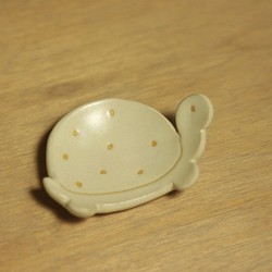 白釉小碟-烏龜 第1張的照片